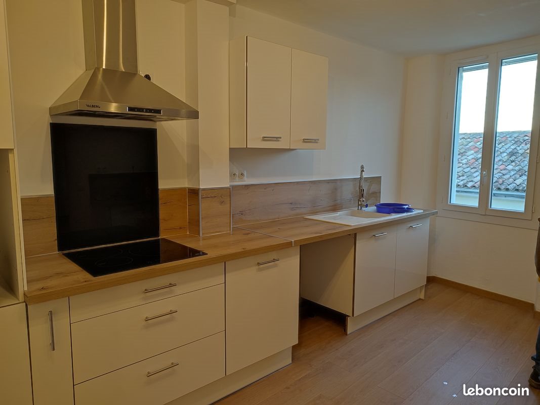 Appartement à louer, 94m², Trans-en-Provence
