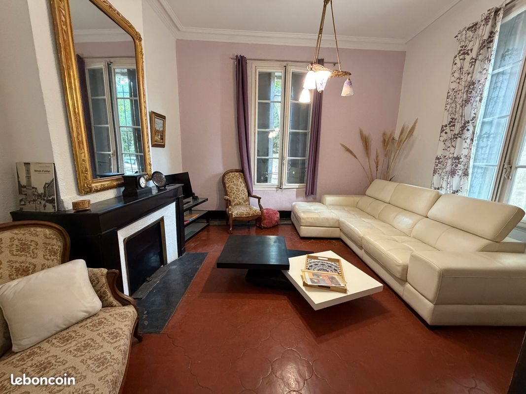 Maison à louer, 160m², Calvisson
