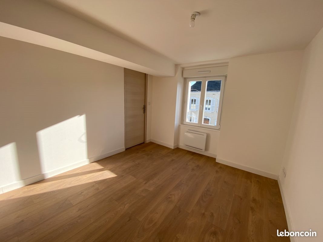 Maison à louer, 78m², Saint-Jean-d'Assé