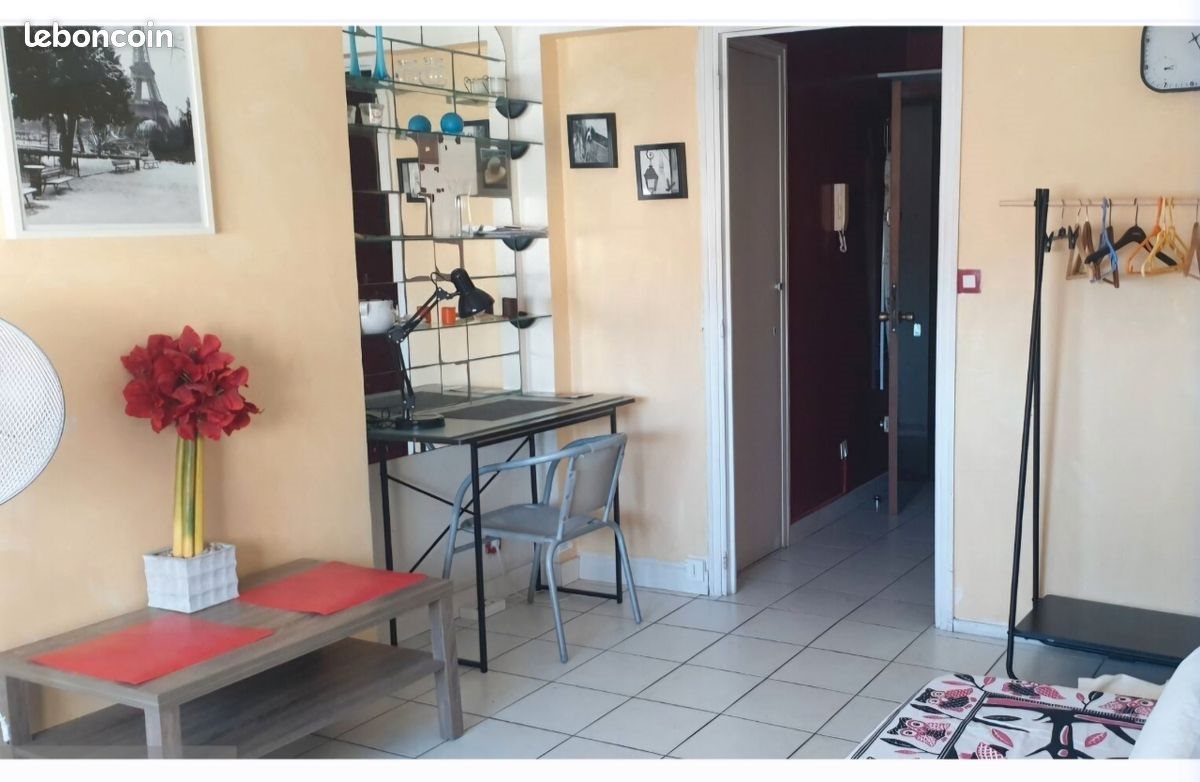 Appartement à louer, 24m², Vallauris