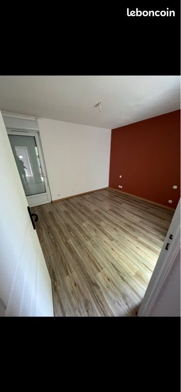 Maison à louer, 110m², Rostrenen