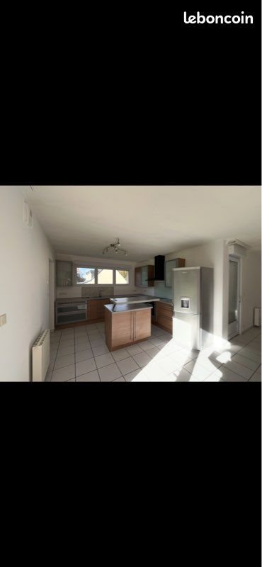 Maison à louer, 110m², Rostrenen