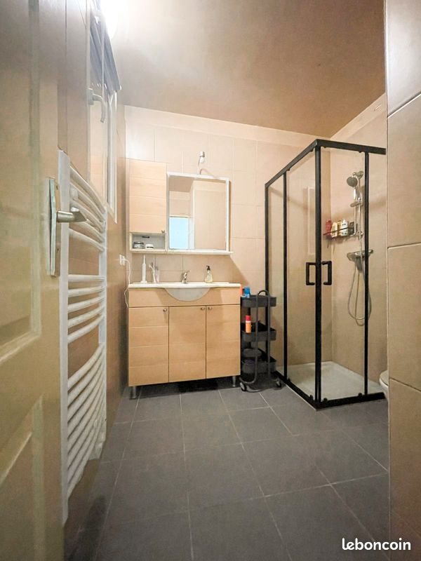 Appartement à louer, 28m², Nîmes