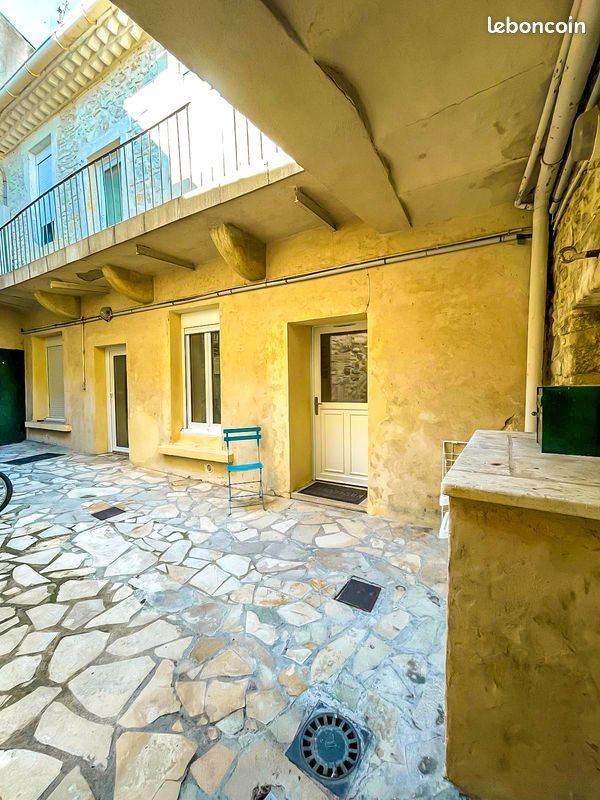 Appartement à louer, 28m², Nîmes