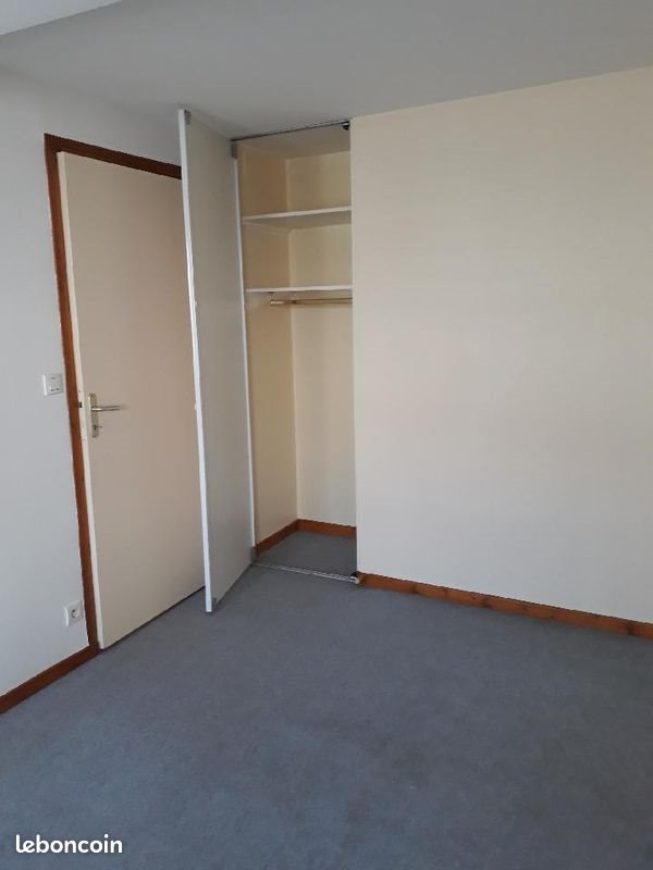 Appartement à louer, 60m², Saint-Martin-Lestra