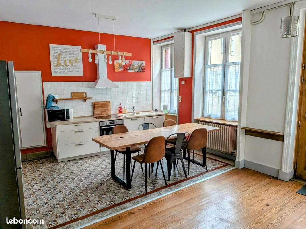Maison à louer, 120m², Charolles