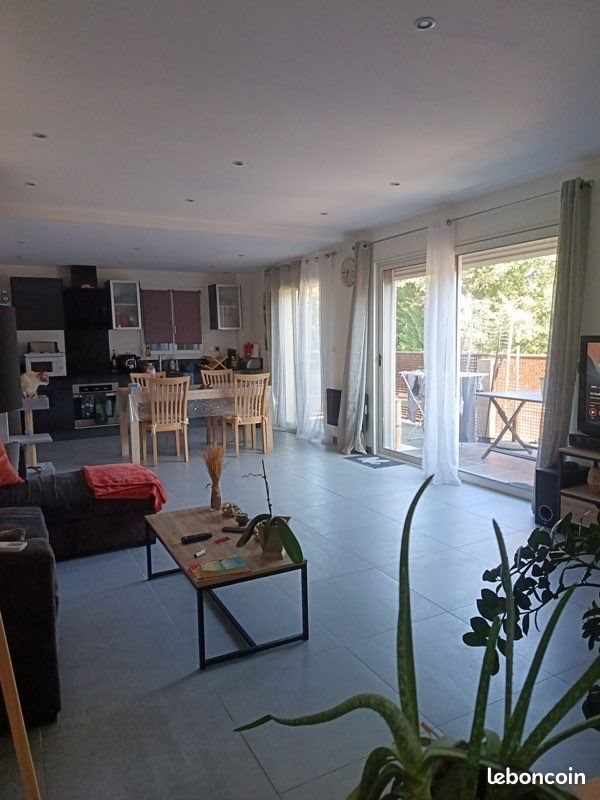Appartement à louer, 74m², Néfiach