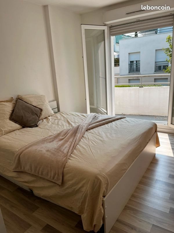 Appartement à louer, 47m², Evry