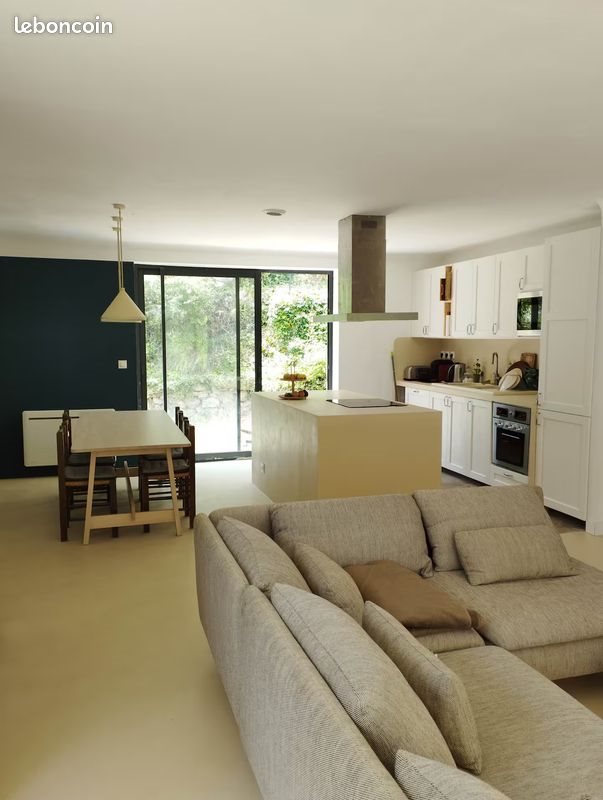 Maison à louer, 100m², Saint-Martin-de-Castillon