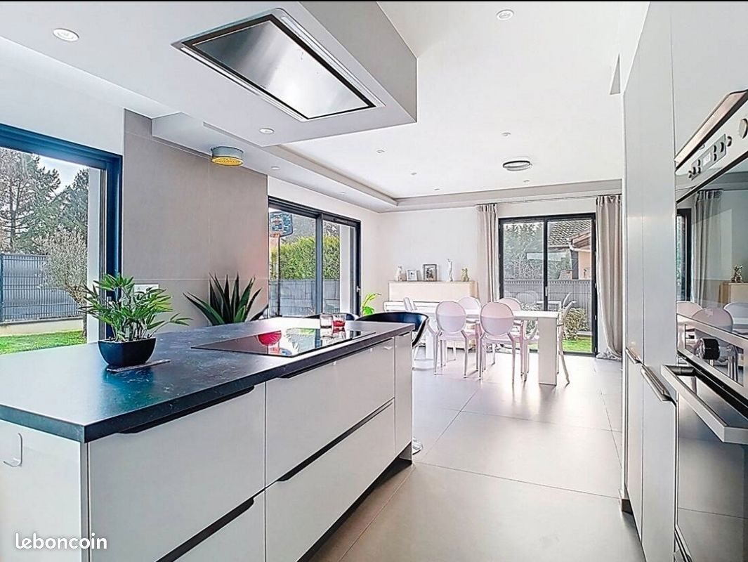 Maison à vendre, 198m², Lully