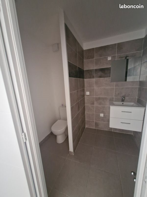 Appartement à louer, 38m², Nîmes