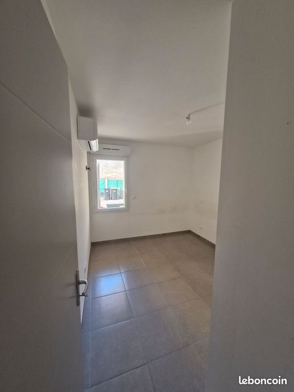 Appartement à louer, 38m², Nîmes