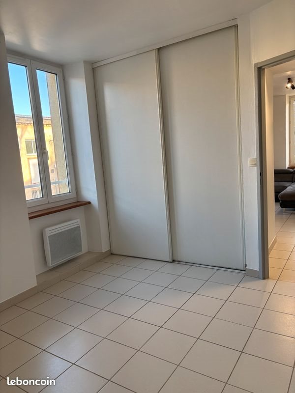 Appartement à louer, 50m², Bize-Minervois