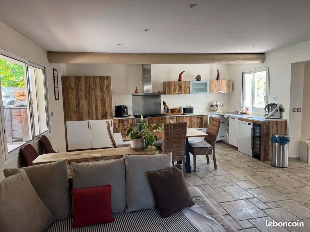 Maison à louer, 105m², Gallargues-le-Montueux