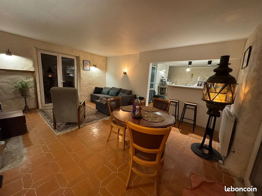 Maison à louer, 160m², Rauzan