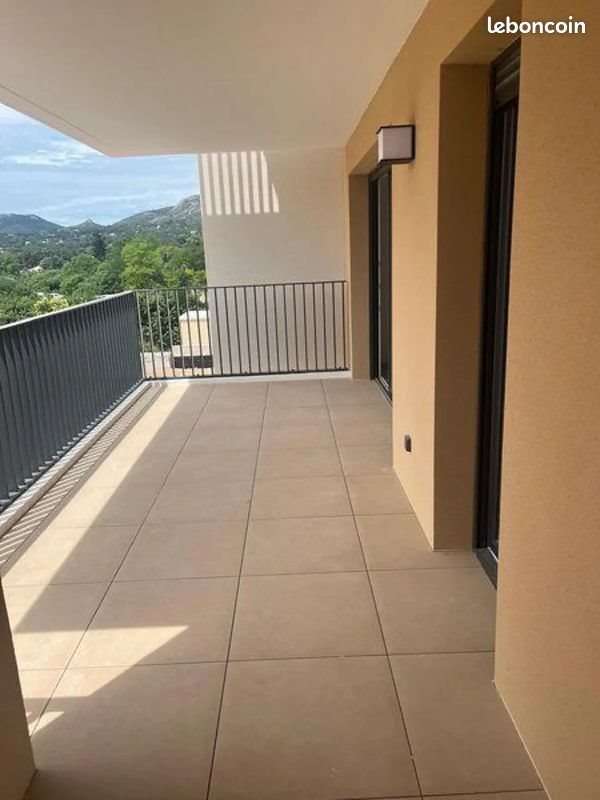 Appartement à louer, 41m², Aubagne