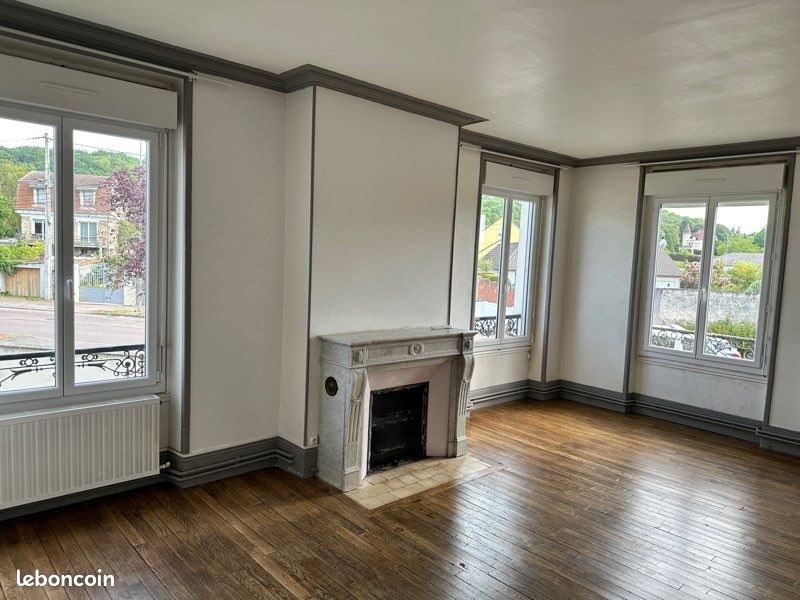 Appartement à louer, 110m², Chierry