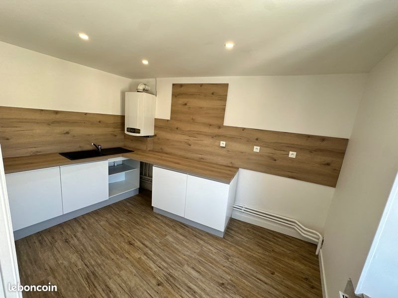 Appartement à louer, 110m², Chierry