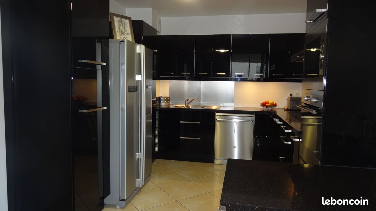 Appartement à louer, 83m², Massy