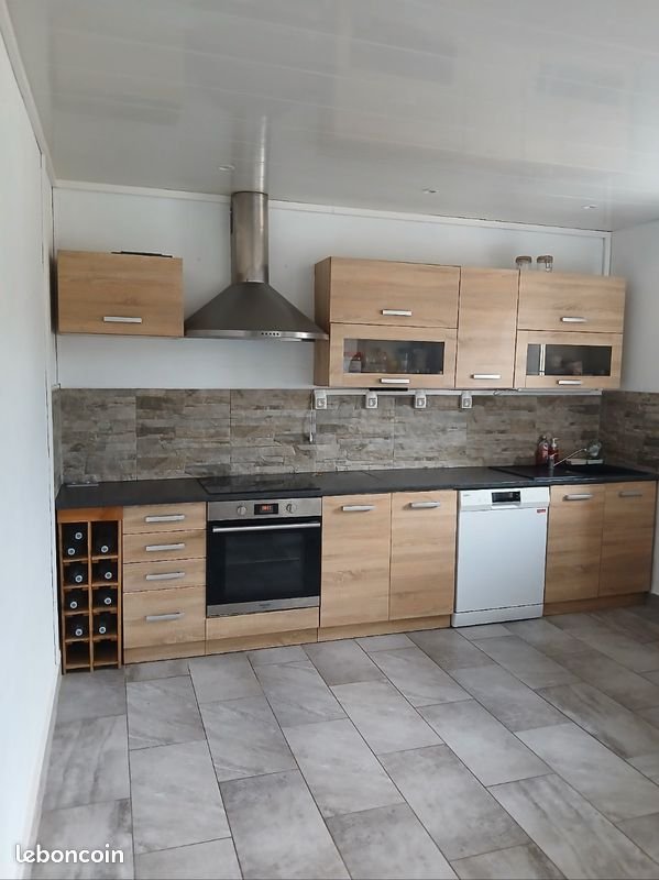 Maison à louer, 137m², Trangé