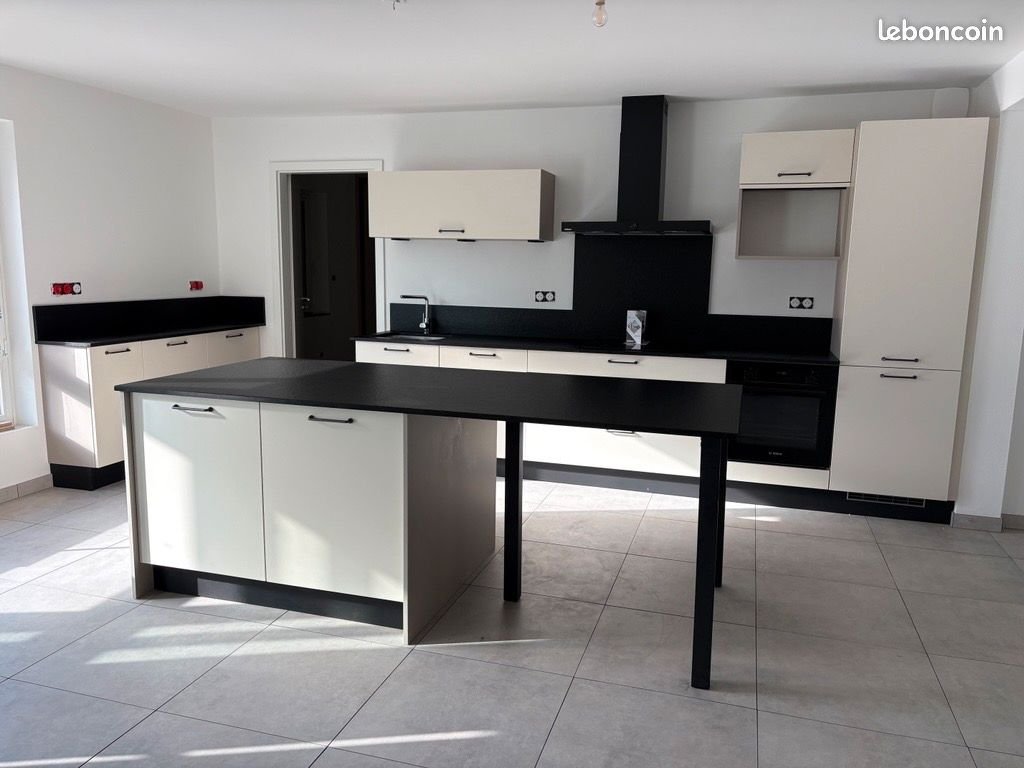 Appartement à louer, 105m², Réchésy