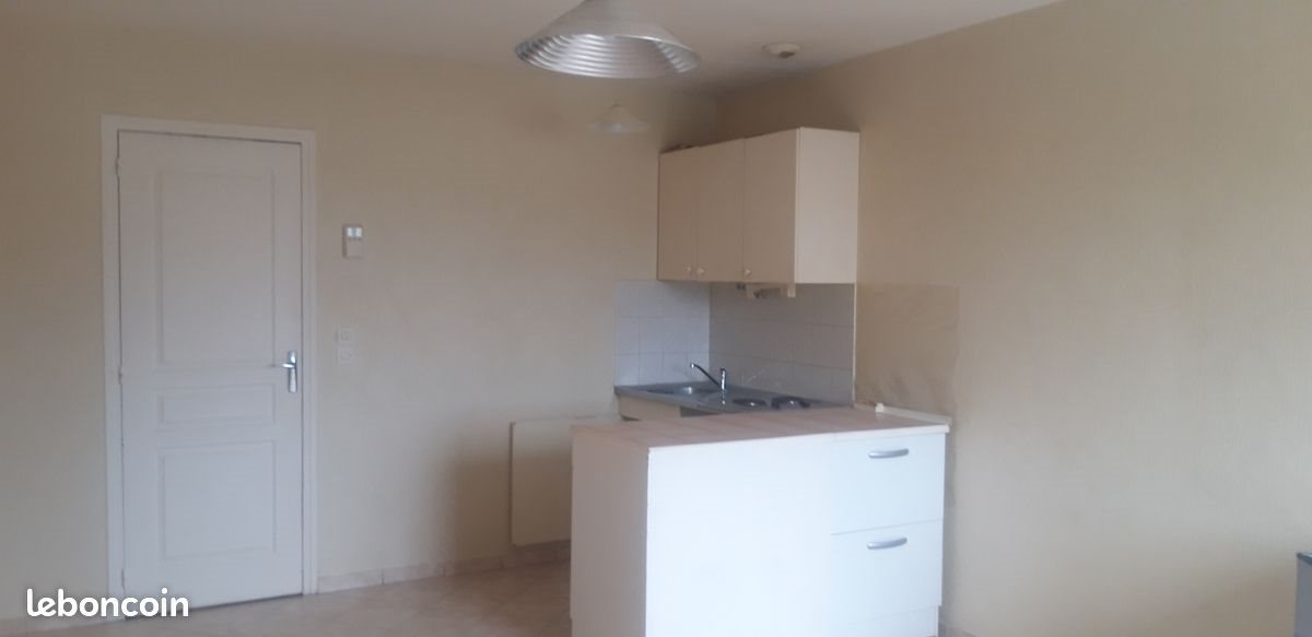 Appartement à louer, 30m², Melun