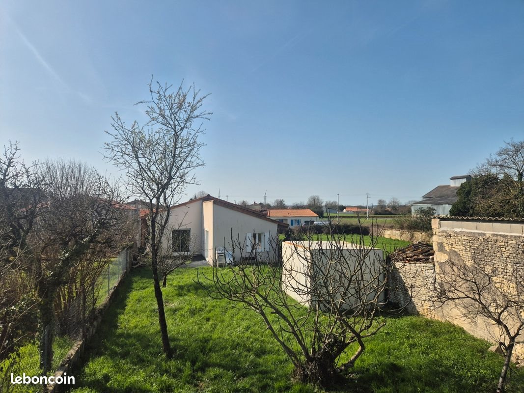 Maison à vendre, 115m², Villeneuve-la-Comtesse
