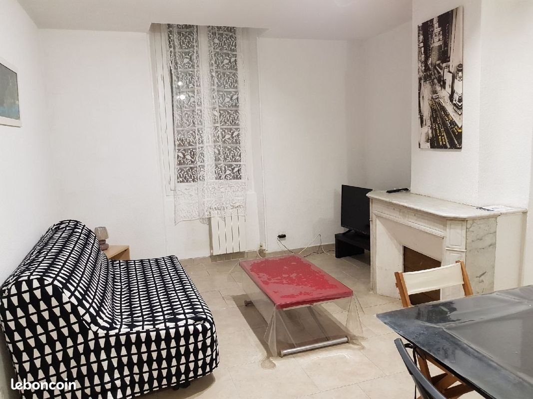 Appartement à louer, 40m², Marseille 6ème
