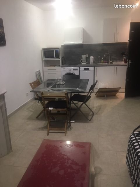 Appartement à louer, 40m², Marseille 6ème