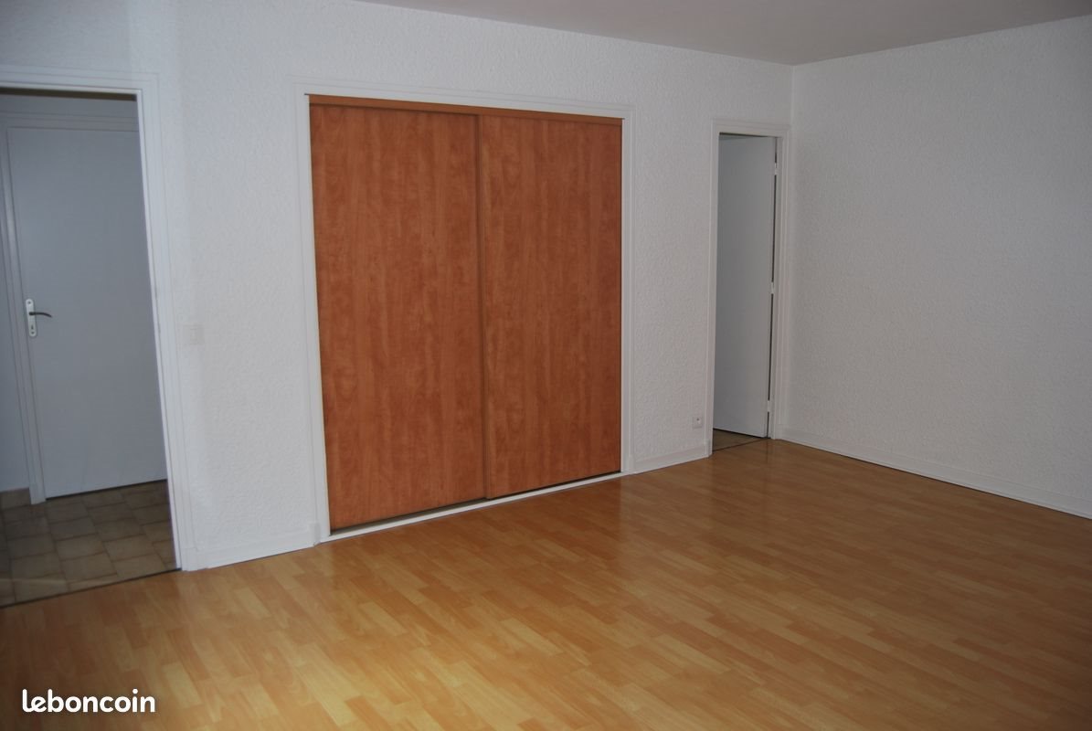 Appartement à louer, 36m², Figeac