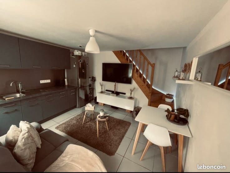 Appartement à louer, 40m², Douzy