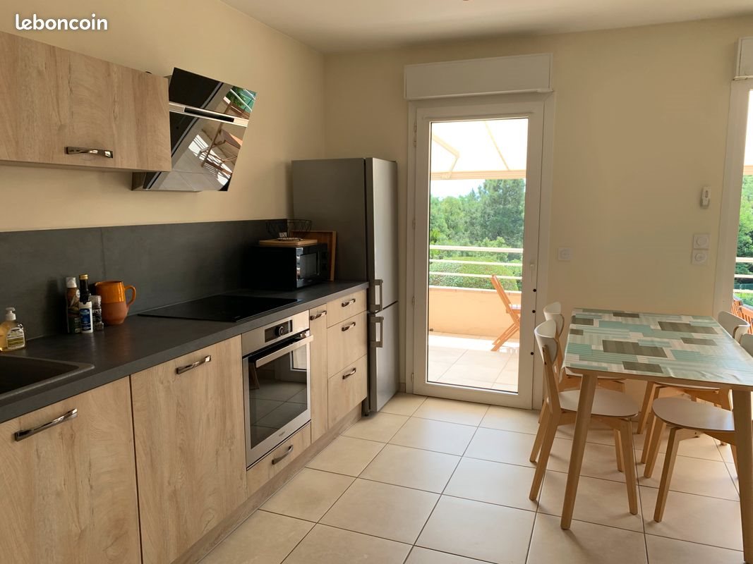 Appartement à louer, 39m², Fréjus