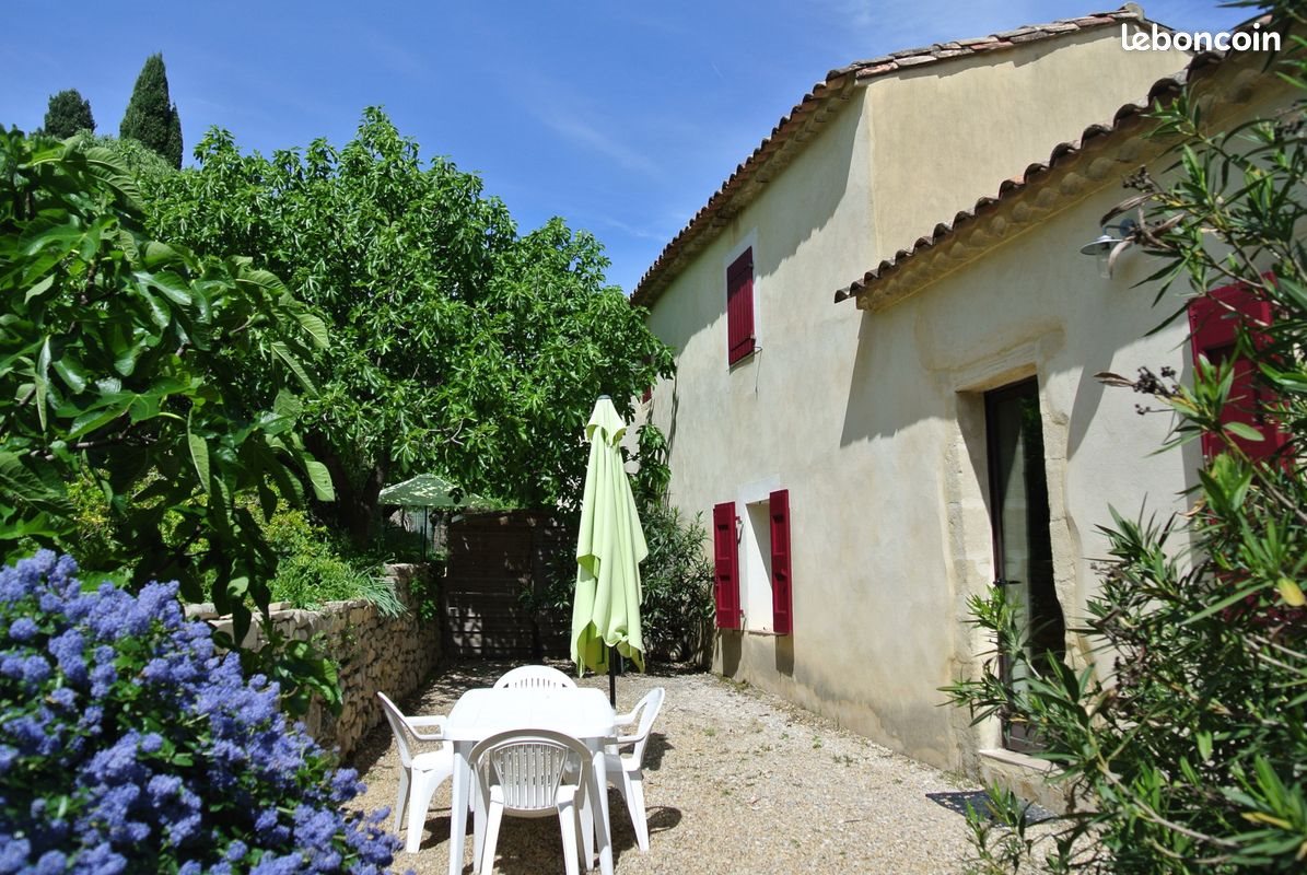 Maison à louer, 70m², Combas