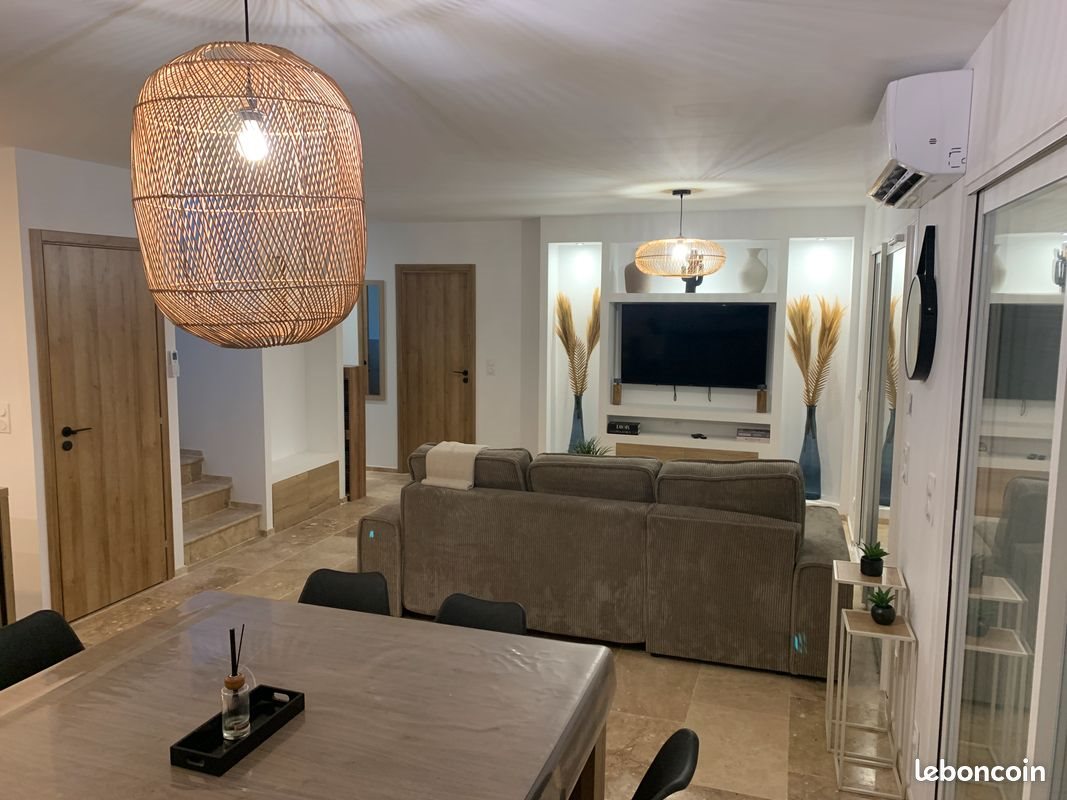Maison à louer, 90m², Lorgues