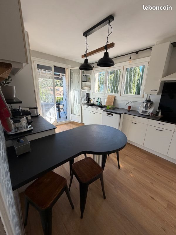 Maison à louer, 160m², Hyères