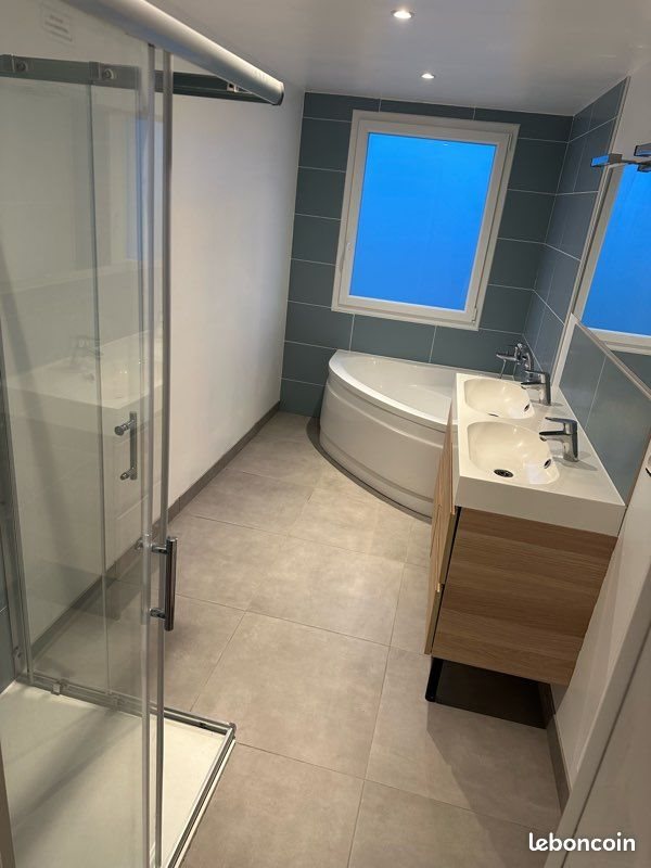 Maison à louer, 96m², Plonévez-Porzay