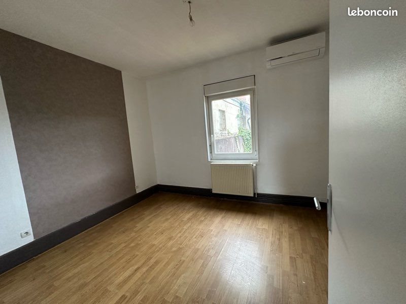 Appartement à louer, 65m², Gueugnon