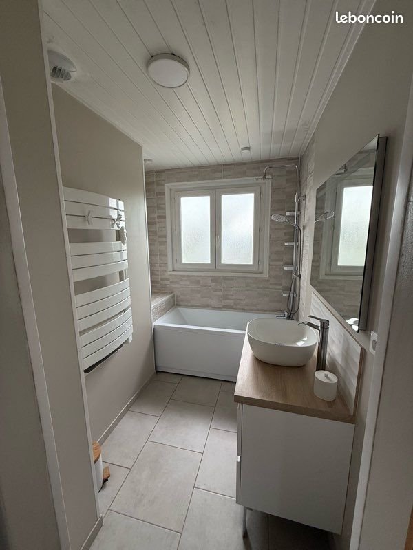 Appartement à louer, 71m², Raismes