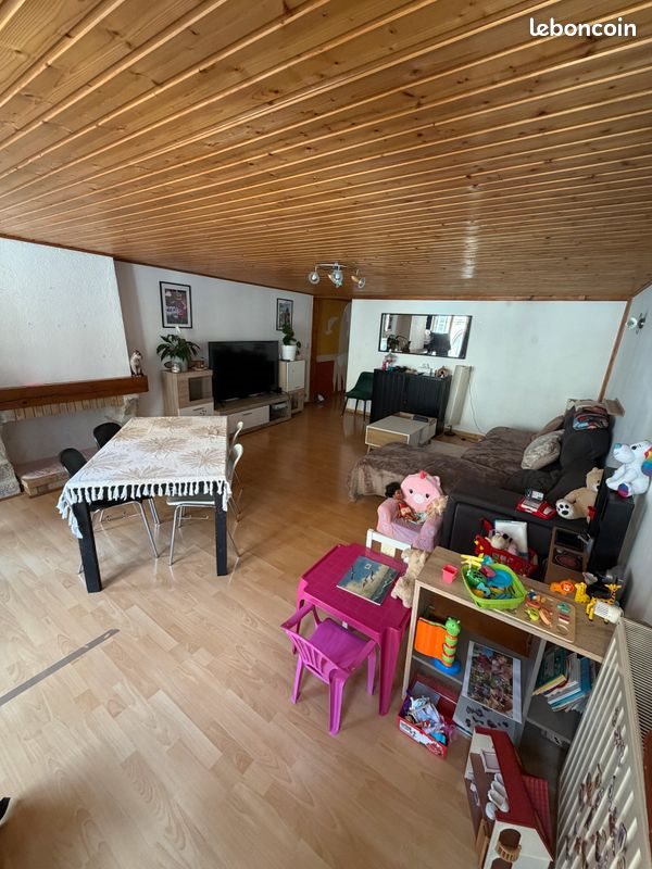Appartement à louer, 90m², Pontarlier