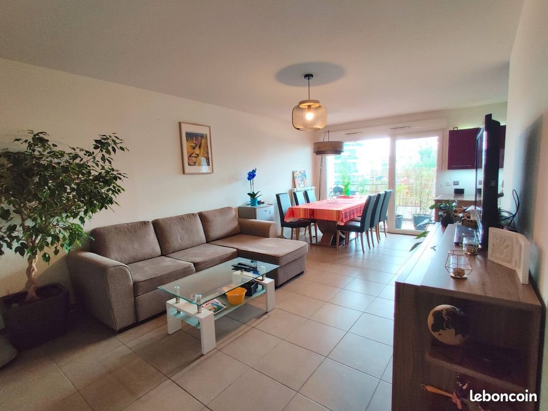 Appartement à vendre, 80m², Saint-Genis-Pouilly