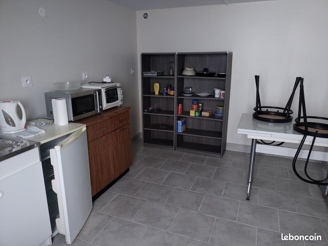 Maison à louer, 20m², Celles-sur-Durolle