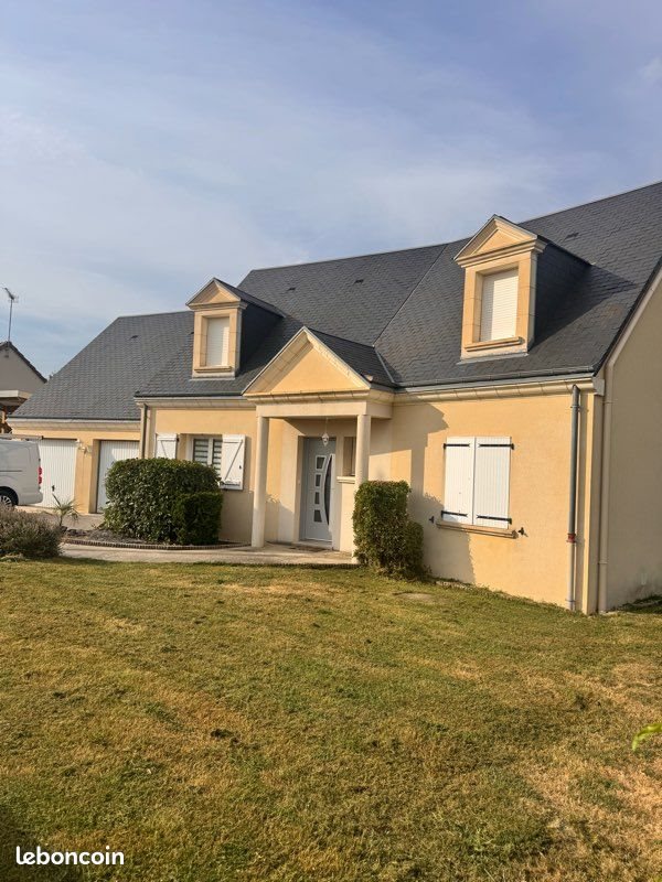 Maison à vendre, 130m², Sainte-Sabine-sur-Longève