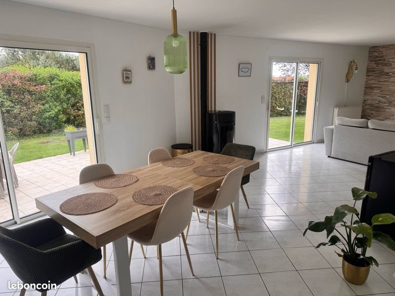 Maison à vendre, 130m², Sainte-Sabine-sur-Longève