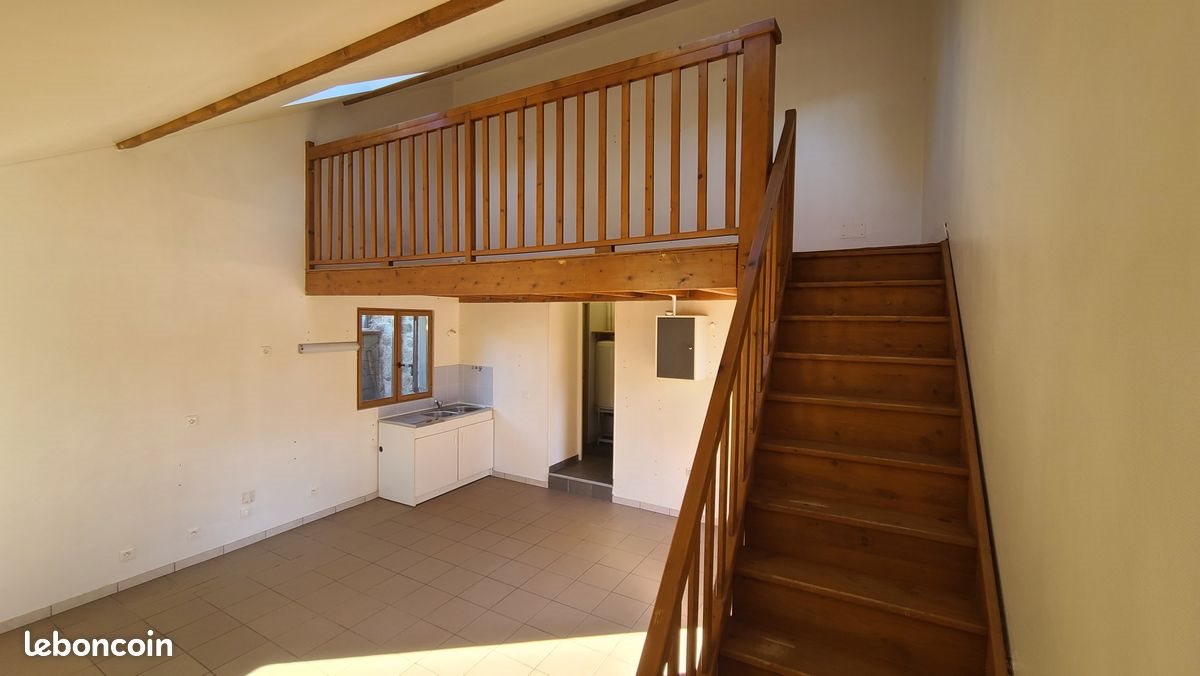 Appartement à louer, 40m², Nanteau-sur-Lunain