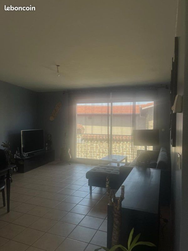 Appartement à louer, 92m², Cellieu
