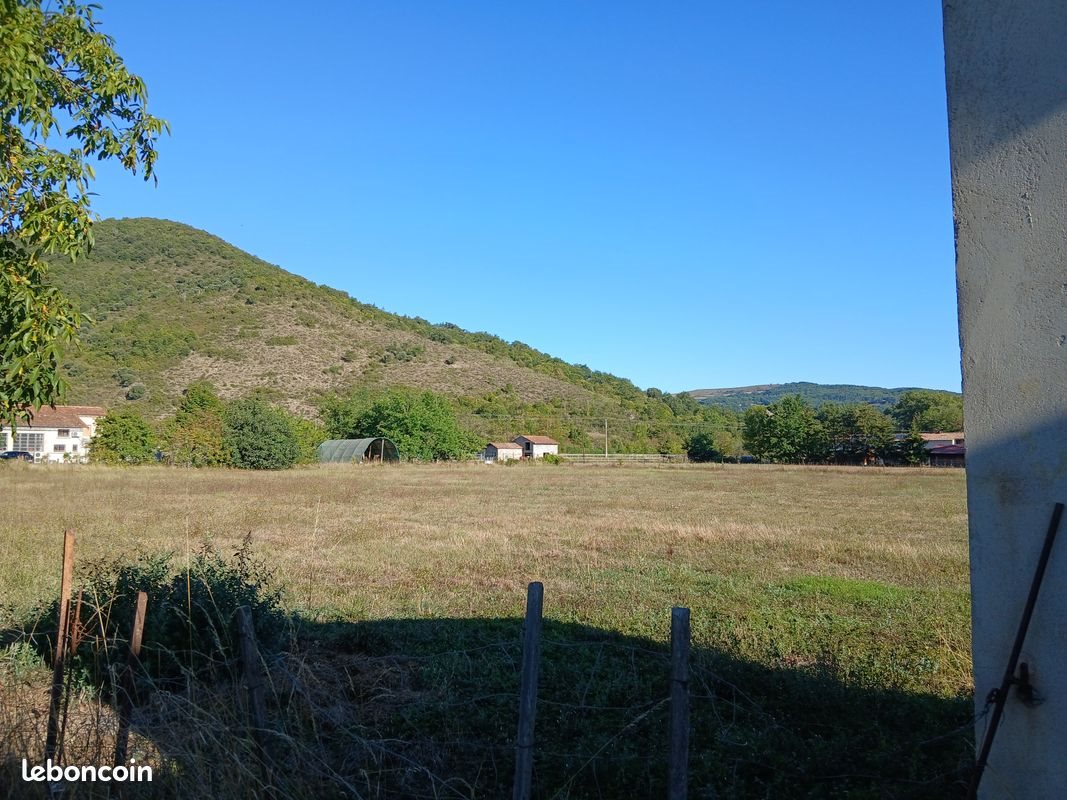 Maison à louer, 121m², Quillan
