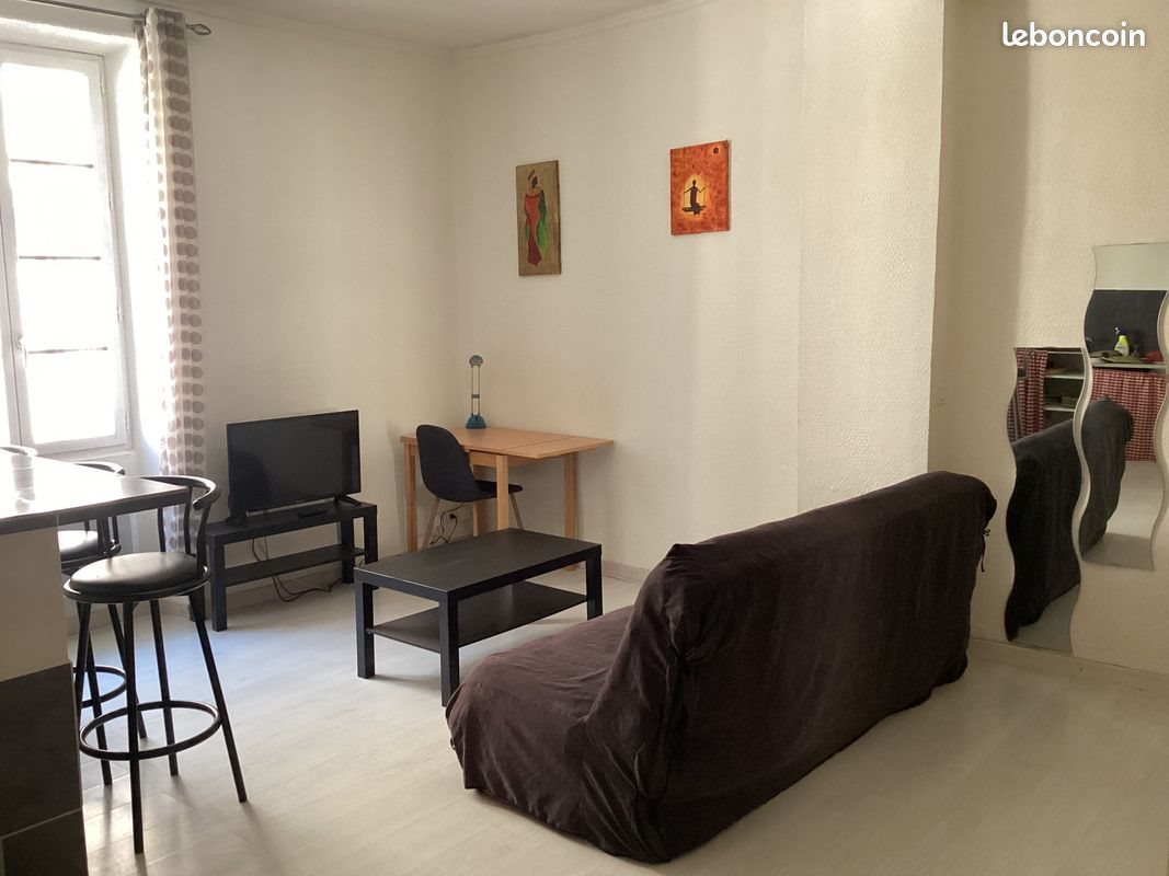 Appartement à louer, 32m², Nîmes