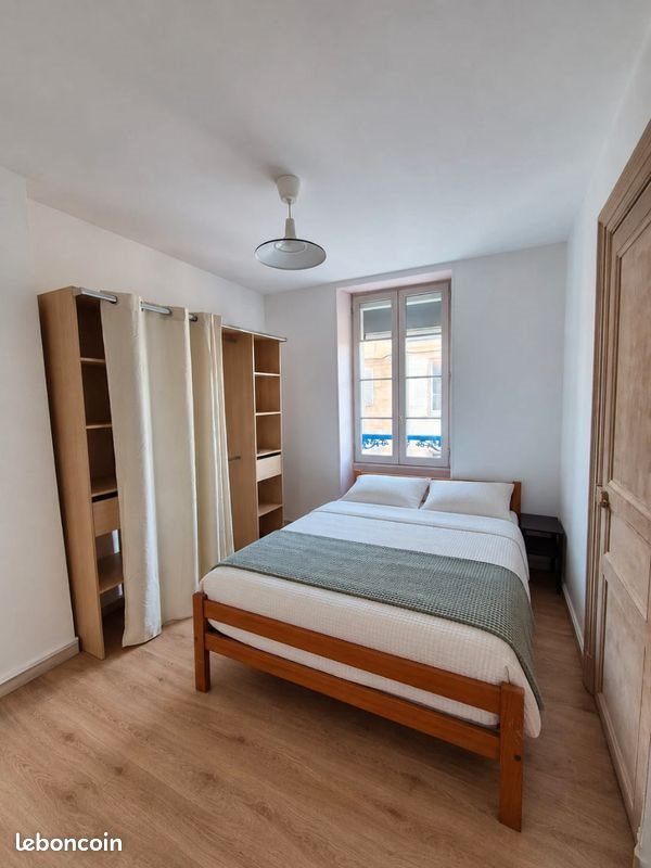Appartement à louer, 45m², Rochefort