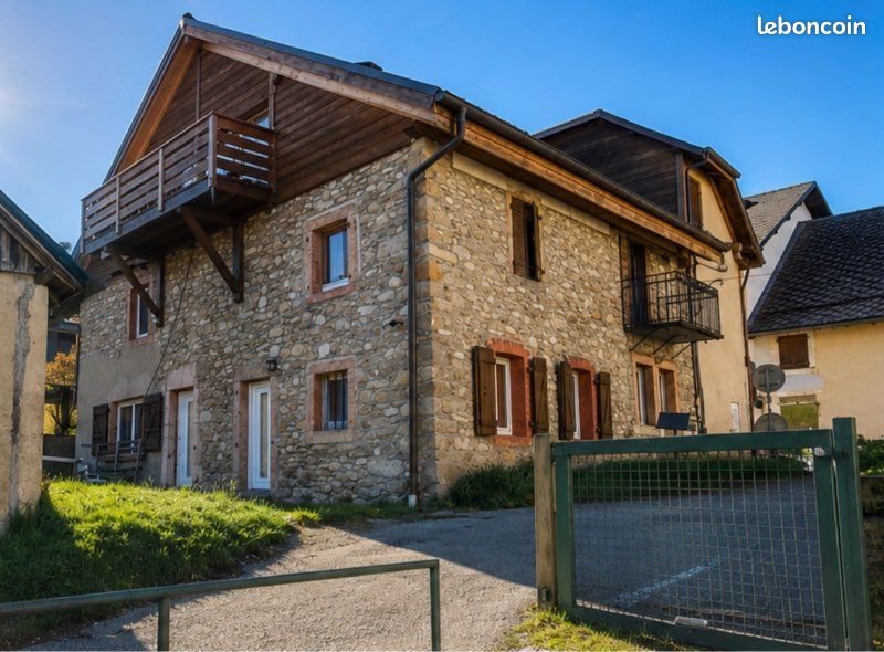 Maison à vendre, 230m², La Muraz