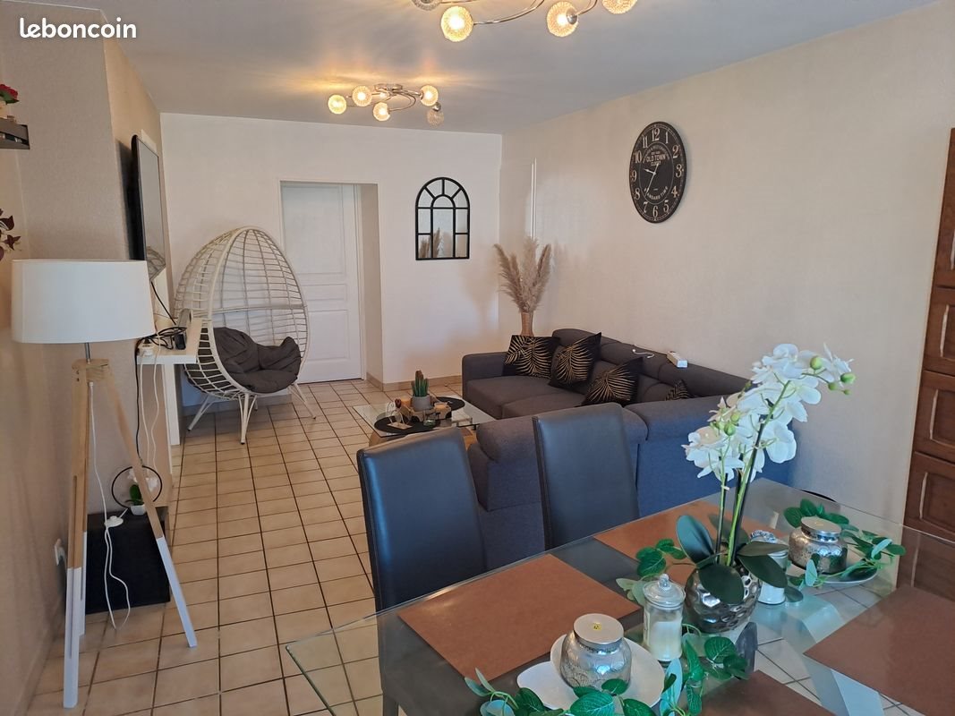 Appartement à louer, 63m², Geneuille